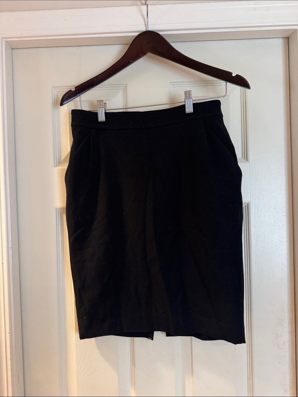Classic Black Women’s Pencil Skirt - express
